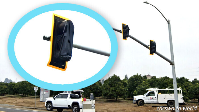 Se necesitaron 10 meses y 2,4 millones de dólares para encender un solo semáforo | Carscoops